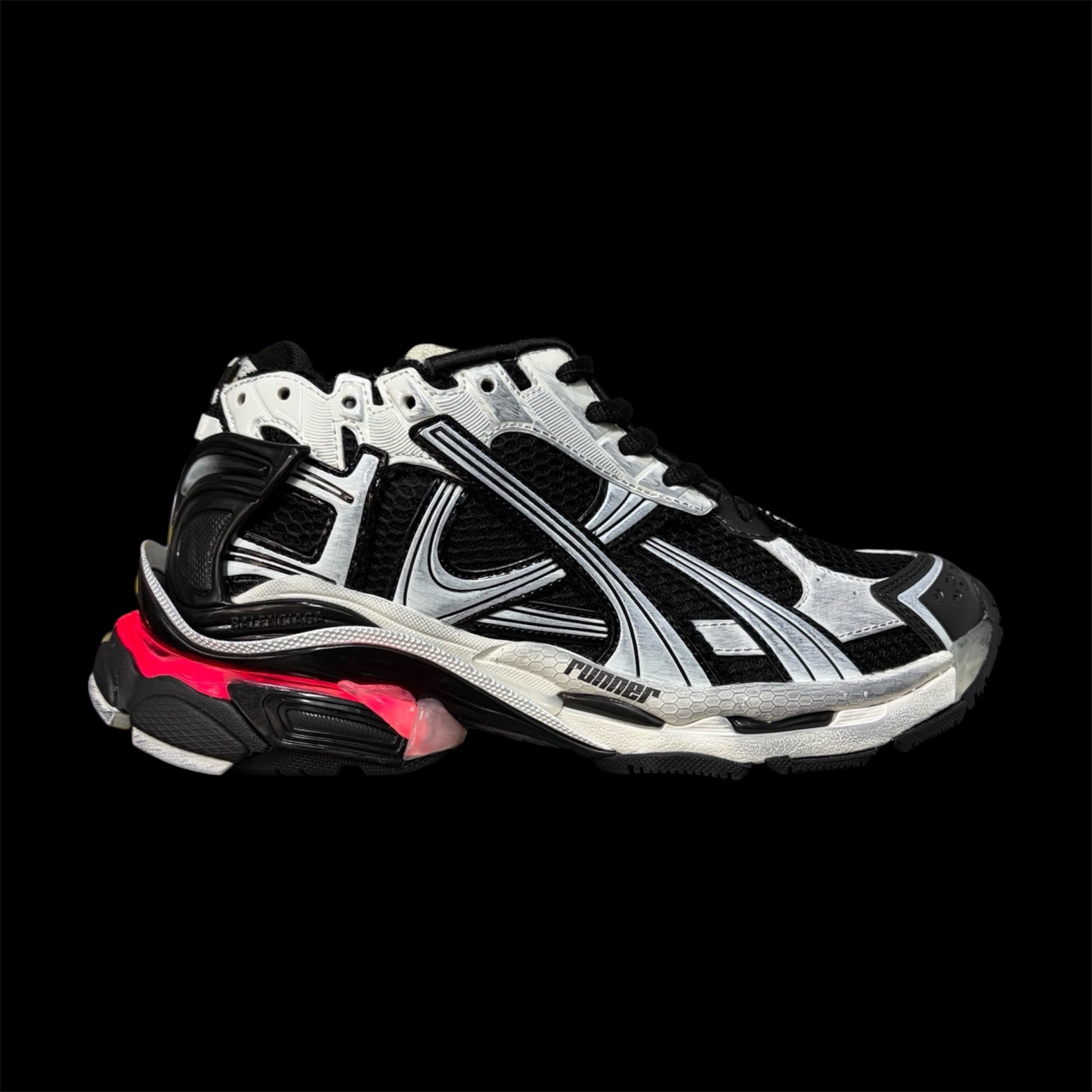 1-1 White and Black LED Runners