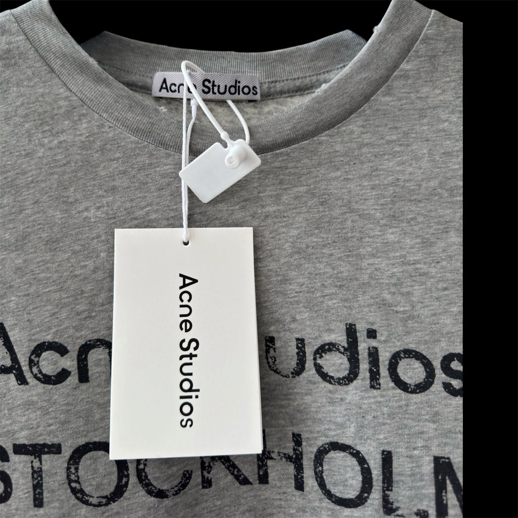1-1 Acne Longsleeve