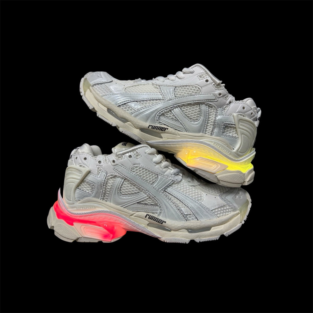 1-1 White Led Runners