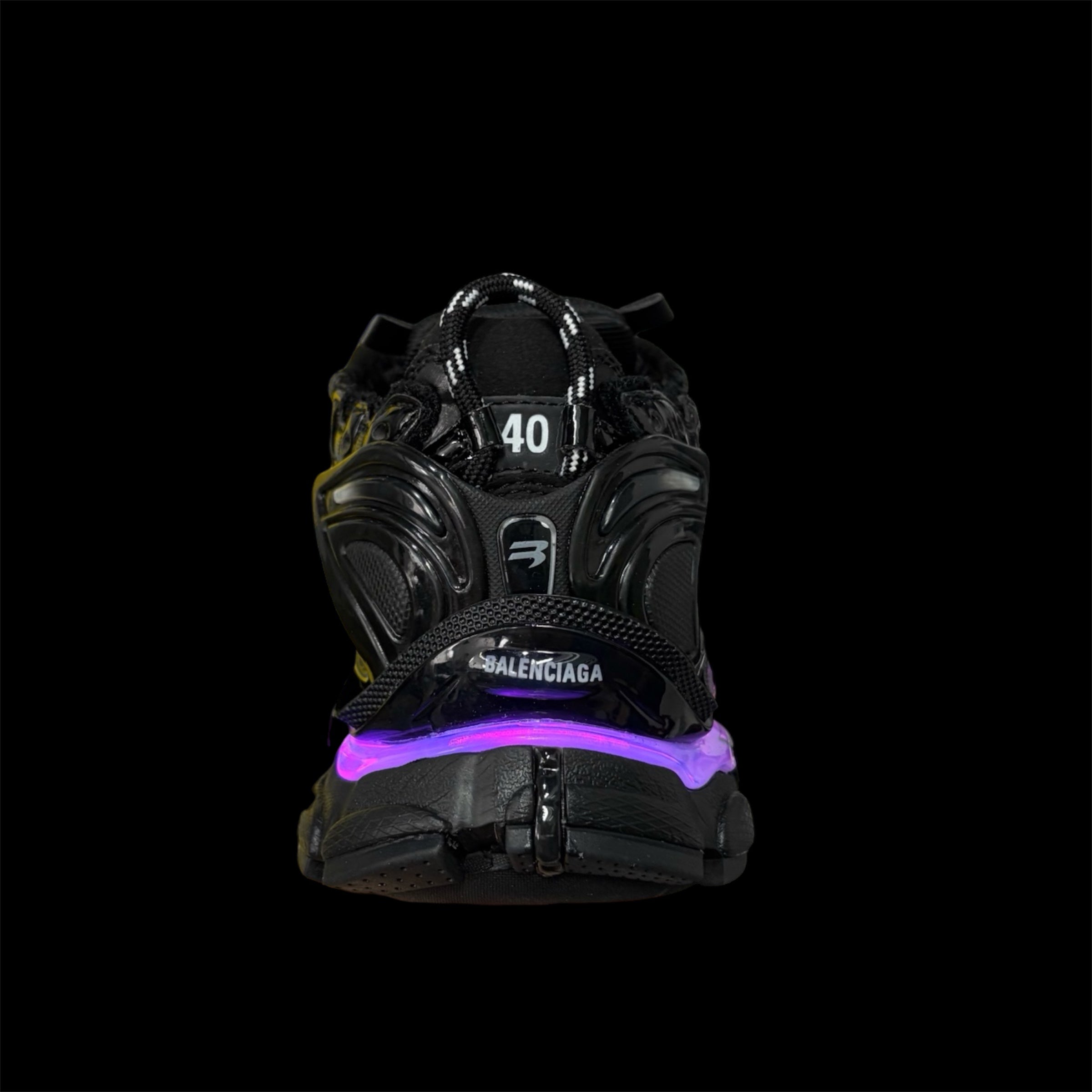 1-1 Black Led Runners